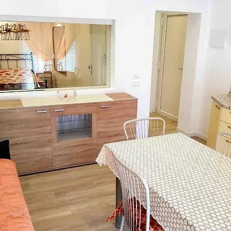 Casa Irene - 30 Mt. Dal Mare Apartamento