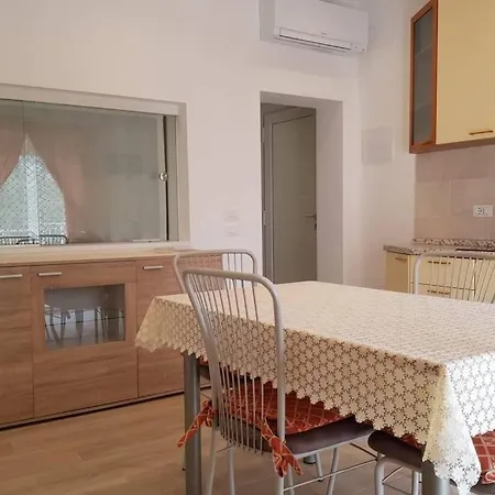 Casa Irene - 30 Mt. Dal Mare Apartamento